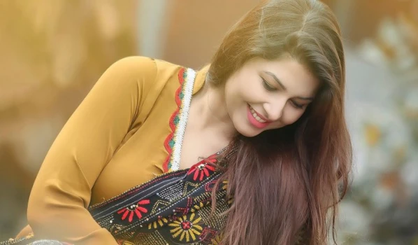 deshchitro-62ff9b573bfff-190822081655.webp