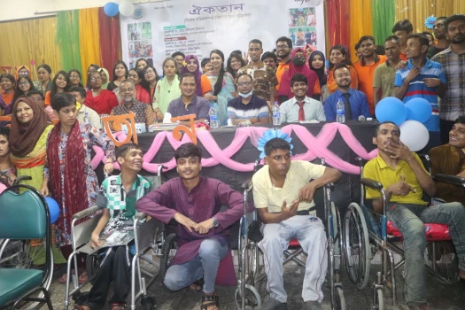 deshchitro-63234b36d097b-150922095638.webp