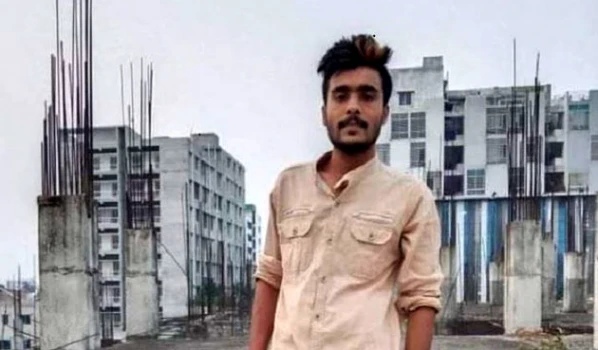 deshchitro-633f0d2a189f3-061022111522.webp