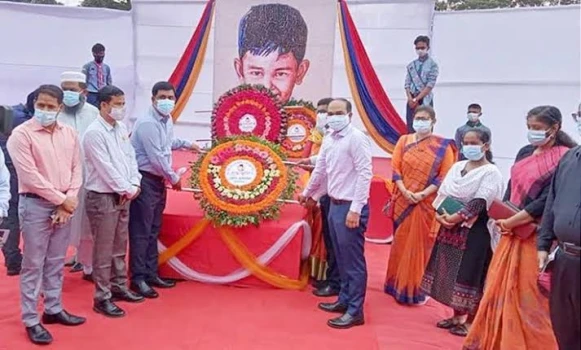 deshchitro-634e9ff36dde8-181022064539.webp
