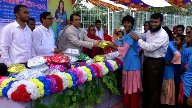 deshchitro-636bbb4a5d3c2-091122083802.webp