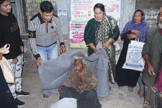 deshchitro-63949bad6cf9f-101222084605.webp