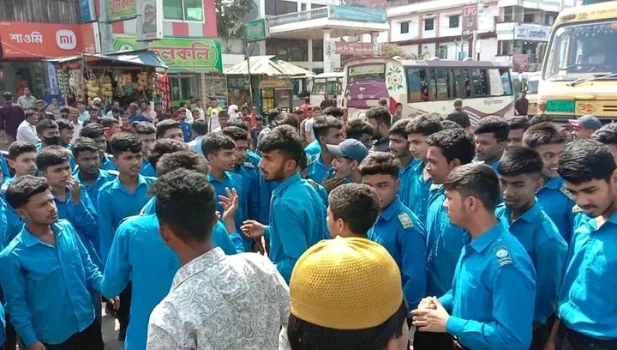 deshchitro-641bf9184eb6c-230323010040.webp