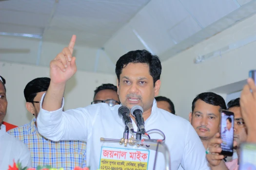 deshchitro-645b72dbe7b58-100523043259.webp