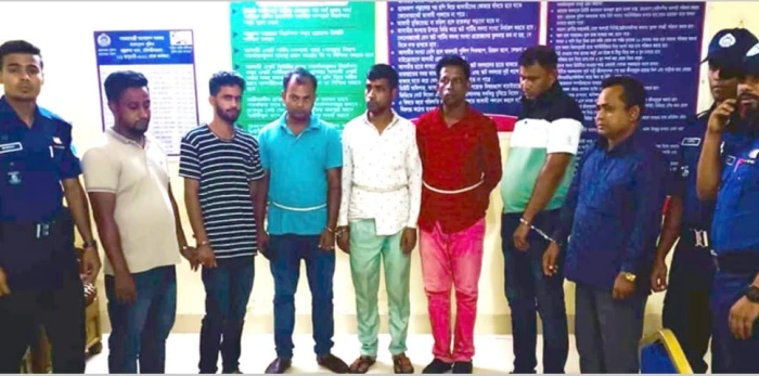 deshchitro-648c96de62d0f-160623110742.webp