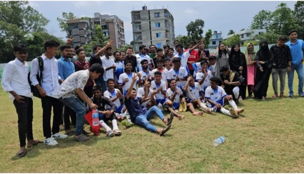 deshchitro-64908d1db9c88-190623111509.webp