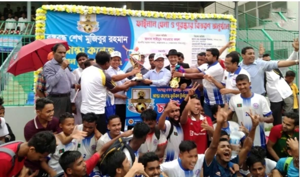 deshchitro-64931383687a8-210623091307.webp