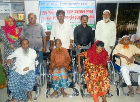 deshchitro-6494521107ae2-220623075217.webp