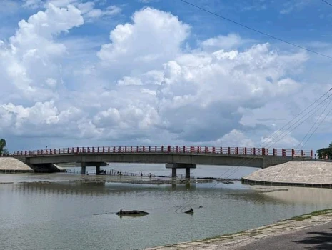 deshchitro-64b62d6728cec-180723121255.webp
