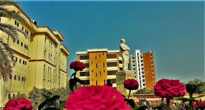 deshchitro-64eb3d233b2f2-270823061011.webp