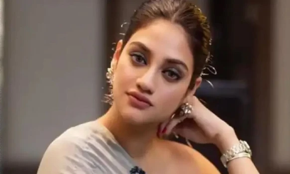 deshchitro-64f6e892cf0c2-050923023634.webp