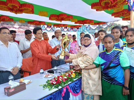 deshchitro-6505ac7f54d80-160923072415.webp