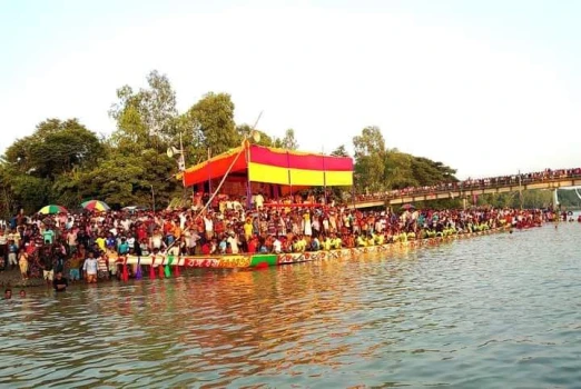 deshchitro-6505d447b0534-160923101359.webp
