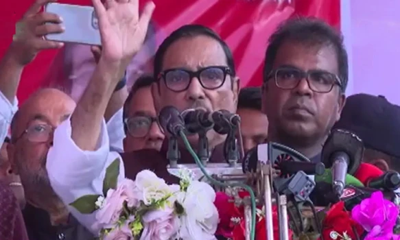 deshchitro-651c3afddee2c-031023100205.webp