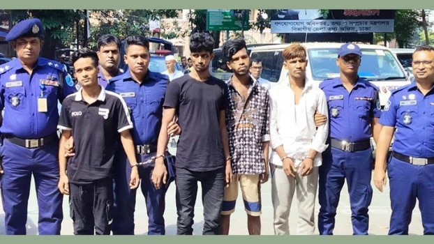 deshchitro-6522e2f17bad0-081023111217.webp