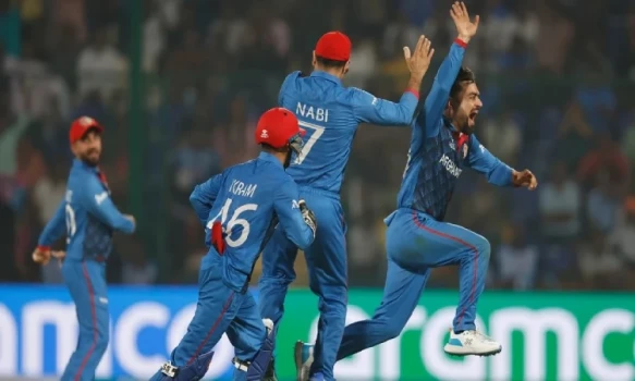 deshchitro-652c21ad93d48-151023113021.webp