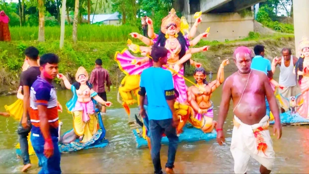 deshchitro-6537c2f198f27-241023071321.webp