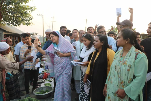 deshchitro-653fa19bc38bd-301023062915.webp