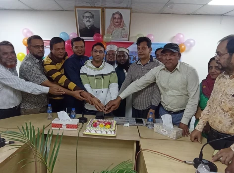 deshchitro-6561d641a5e91-251123051057.webp