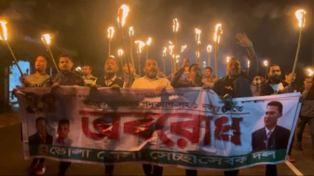 deshchitro-656e0dc2b0c76-041223113458.webp