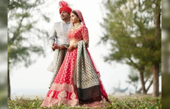 deshchitro-65d21cb8dd207-180224090528.webp