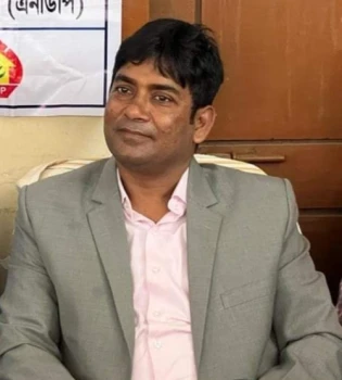 deshchitro-661cc1b17e854-150424115705.webp