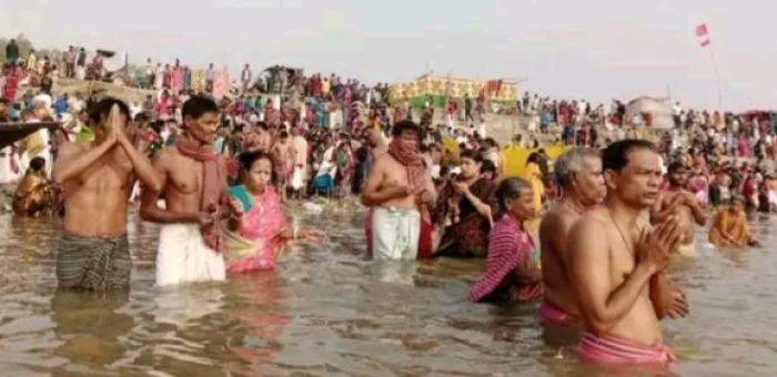 deshchitro-661d4b06ad3c1-150424094302.webp