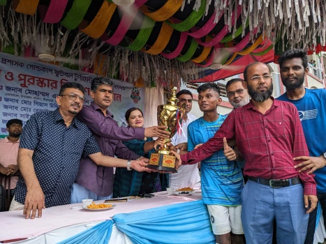 deshchitro-667c55de7a4d3-260624115438.webp