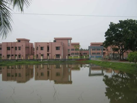 deshchitro-66825efab9085-010724014706.webp