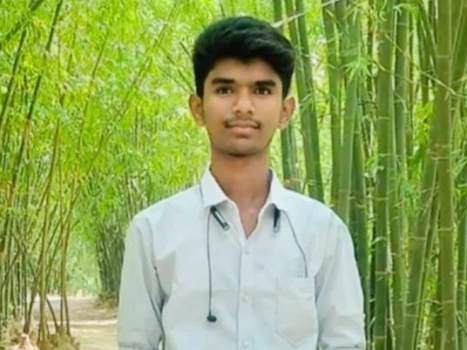 deshchitro-668d298cde9d4-090724061404.webp