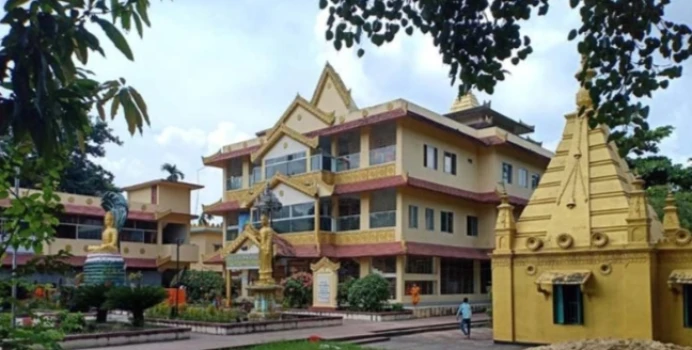 deshchitro-66f8ff7e28bb7-290924011926.webp