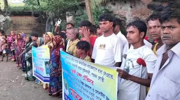 deshchitro-671e110dcbc64-271024040813.webp