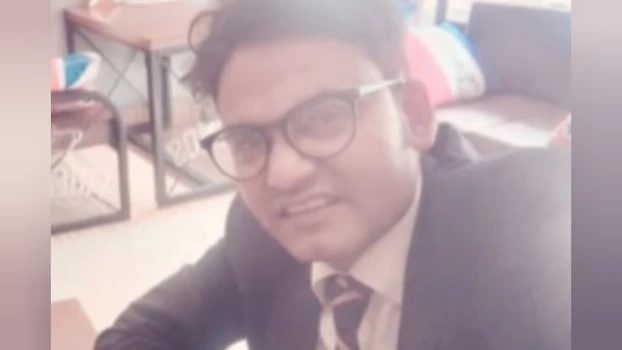 deshchitro-67e91145d6541-300325033917.webp