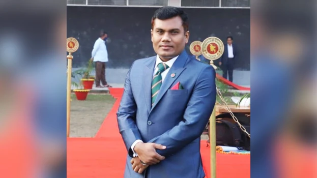 deshchitro-6899fb5fef1b6-110825081703.webp