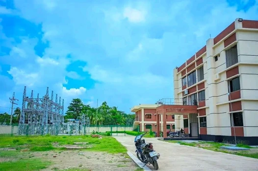 deshchitro-6aaf8bc9988c2-200926013121.webp
